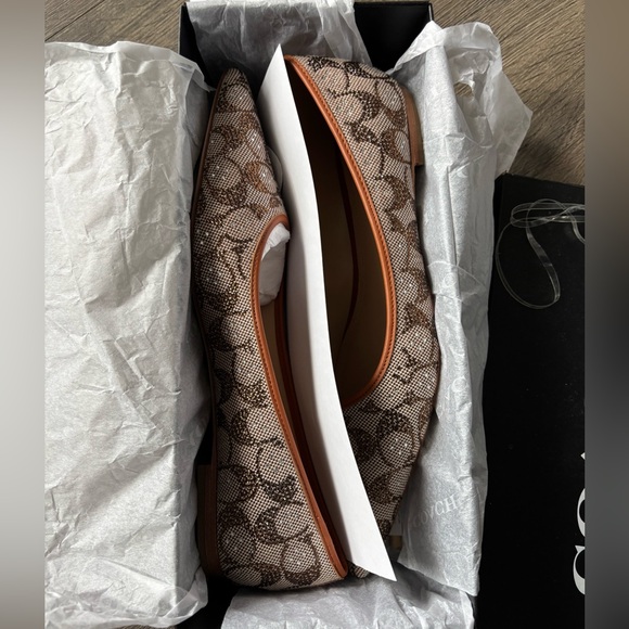 Coach Daphne Crystal Signature Jacquard Pointed Flats Size 10 ✨ - Picture 3 of 5